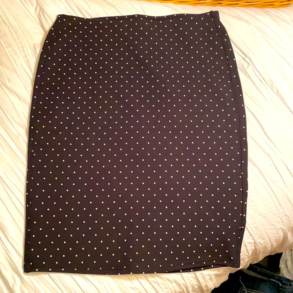 Old Navy Polka dotted skirt 🌸🌸